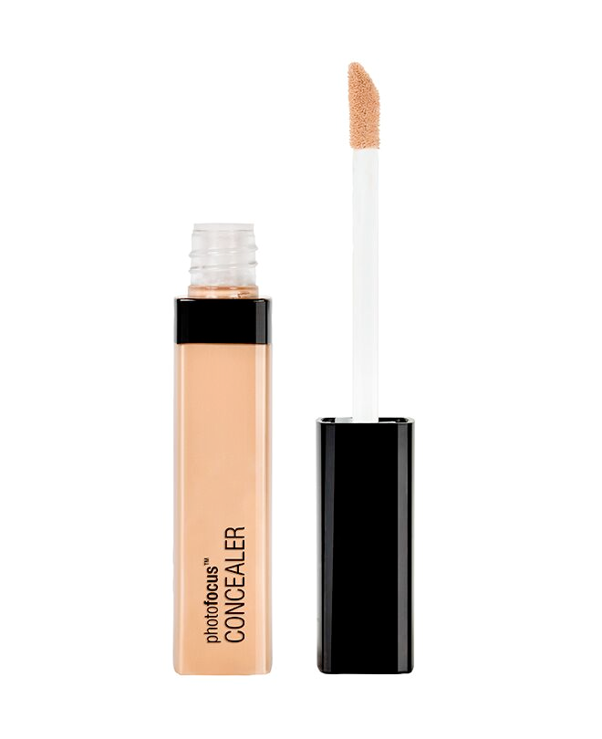 Wet n wild | Photo Focus™ Concealer | Product applicator, with no background