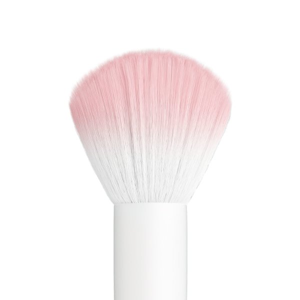 Wet n wild | Essential Powder Brush | Product front facing, with no background