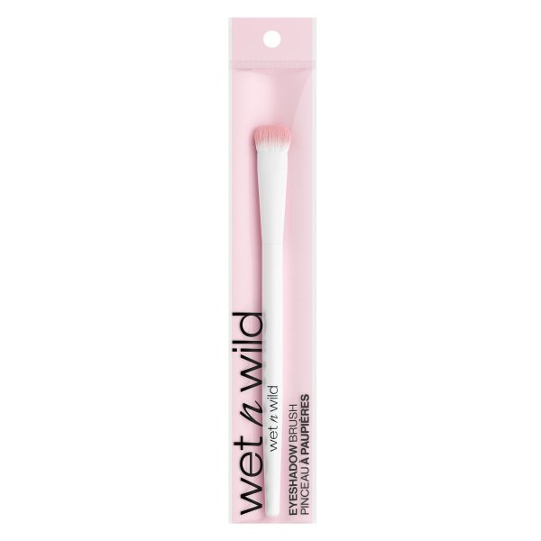 Wet n wild | Essential Eyeshadow Brush | Product front facing in packaging, with no background