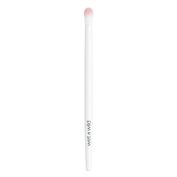 Wet n wild | Essential Crease Blending Brush | Product front facing, with no background